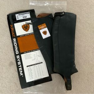 Ariat Close Contact Half Chaps